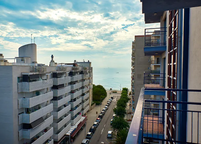 Checkin 3* Blanes