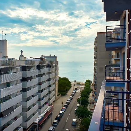Checkin 3* Blanes